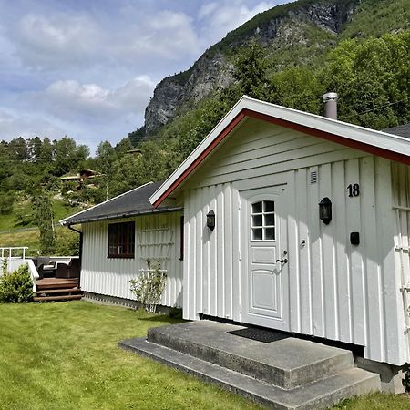 Dalhus - House With Jacuzzi Villa Norddal Екстериор снимка